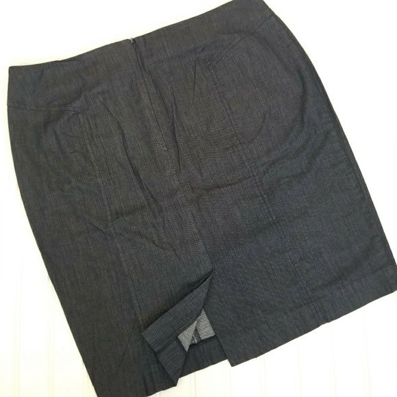 Loft lightweight denim straight skirt size 10 - Picture 4 of 6